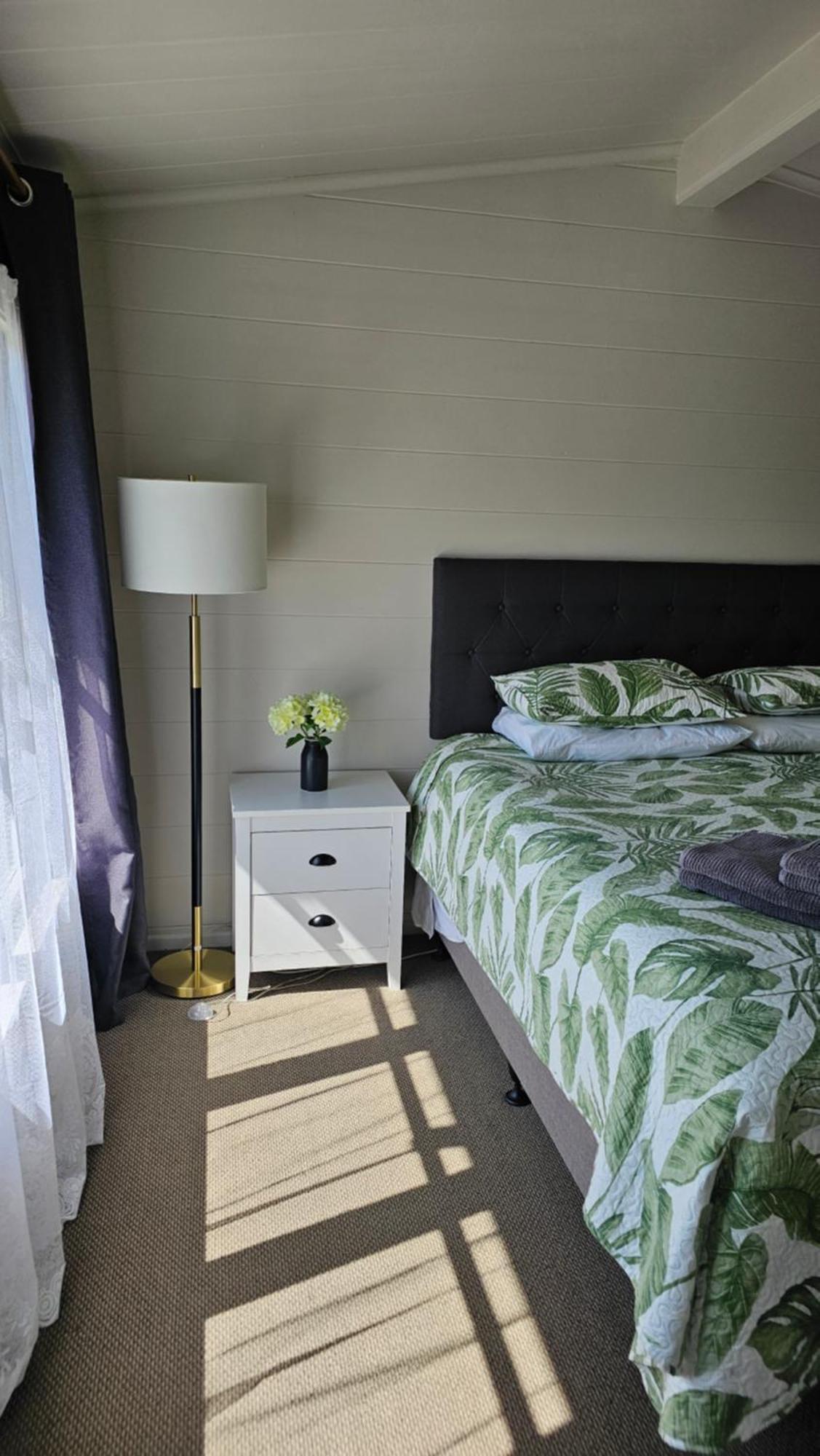 Cosy Lockwood In Town Villa Taupo Ngoại thất bức ảnh